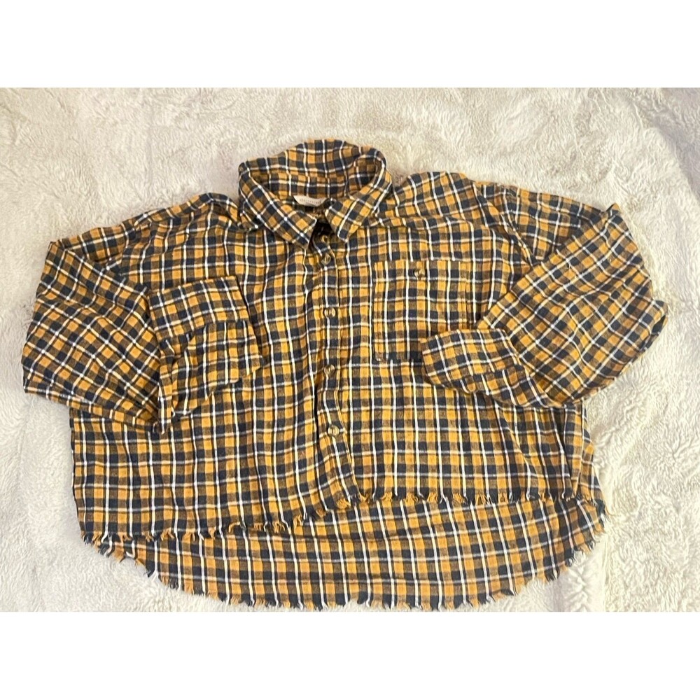 Flannel cropped long sleeve shirt